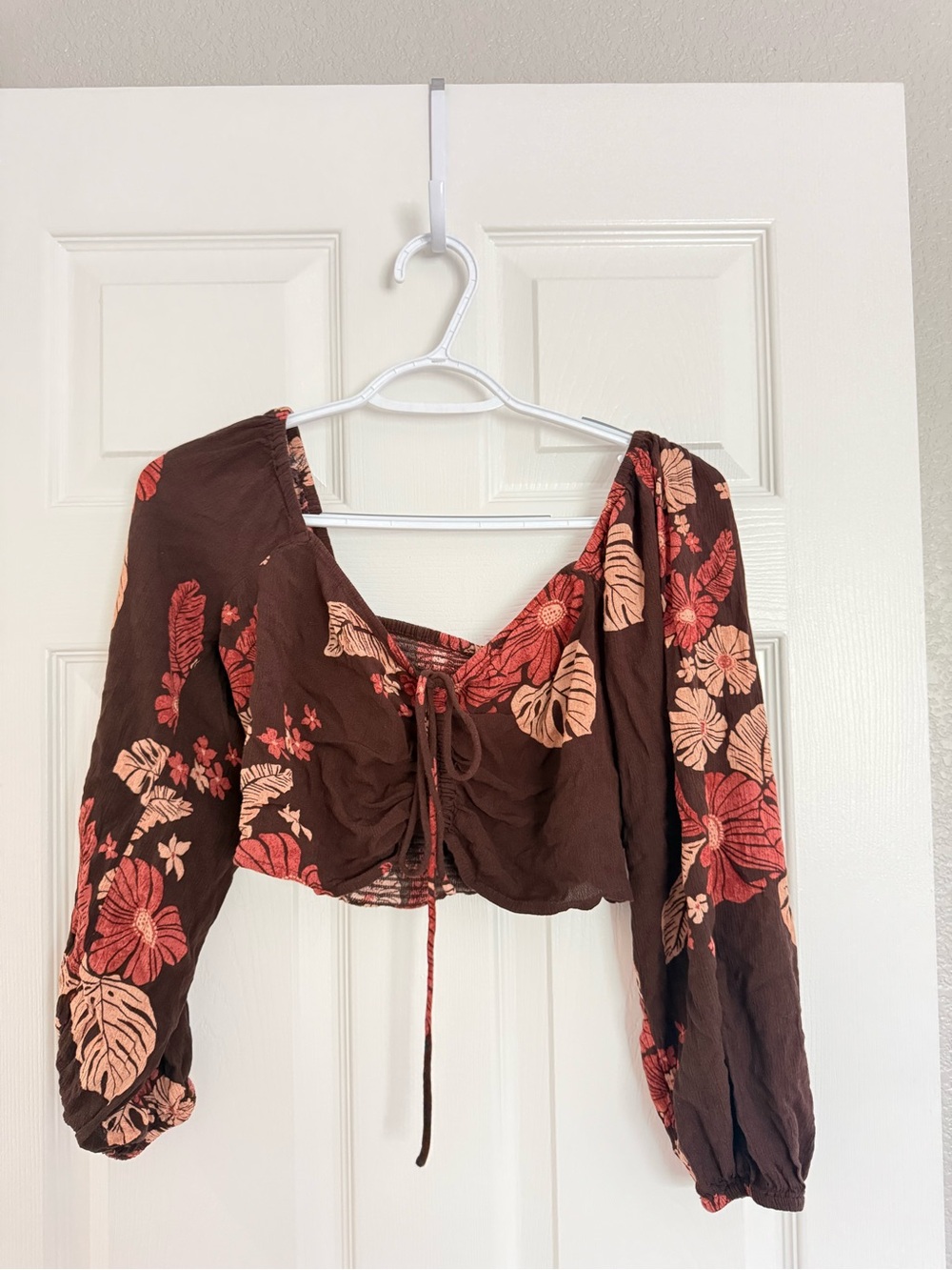 Women’s Brown Floral Tie-Front Crop Top